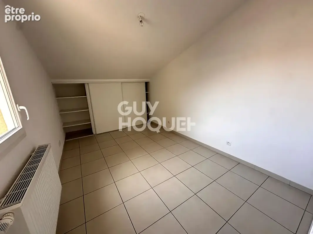 Porte d'Espagne Maison F4 de 81 m² en 3 faces avec garage et parking - photo 15