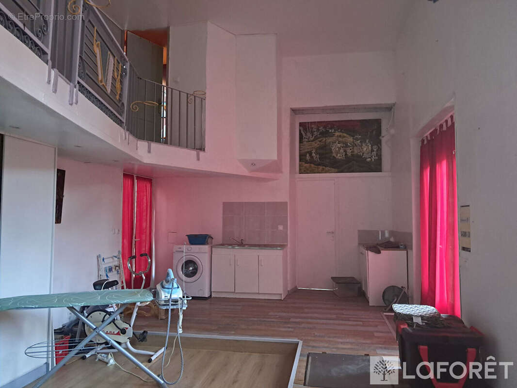 Ensemble immobilier de caractère sur 3700 m²  Ancien atelier fonderie - photo 4
