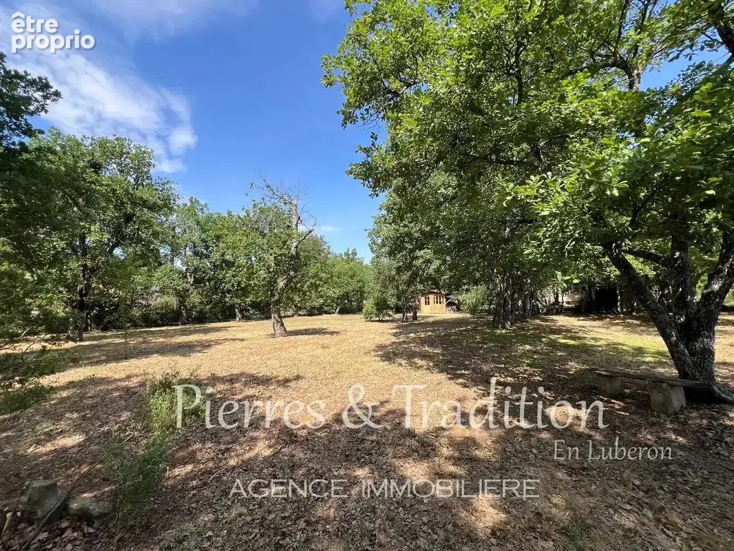 St Saturnin les Apt, maison de plain pied avec grand terrain clos - photo 9
