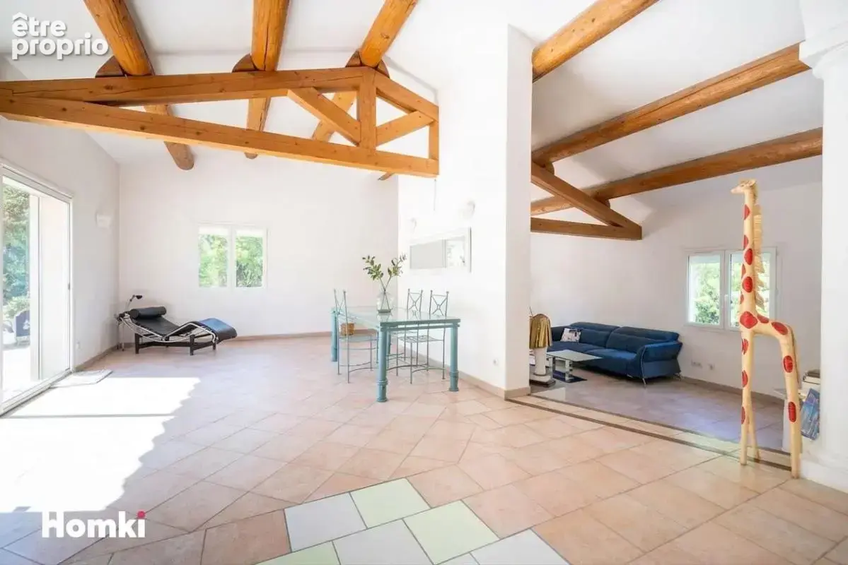 Proche Aix en Provence  – Villa d’exception avec appartement indépendant, piscine et prestations énergétiques remarquables - photo 3