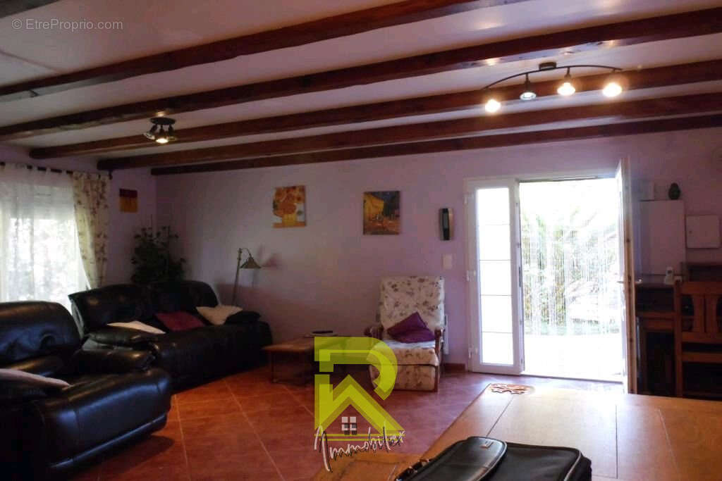 Appartement à VIAS