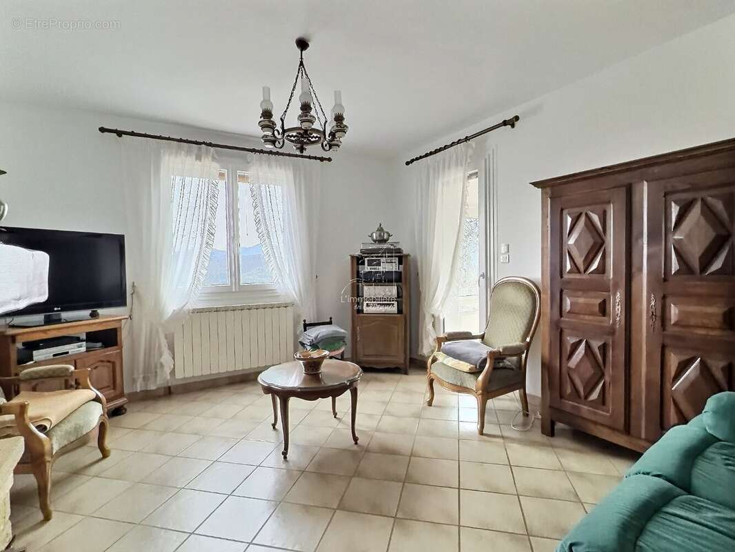 Maison à AVEZE