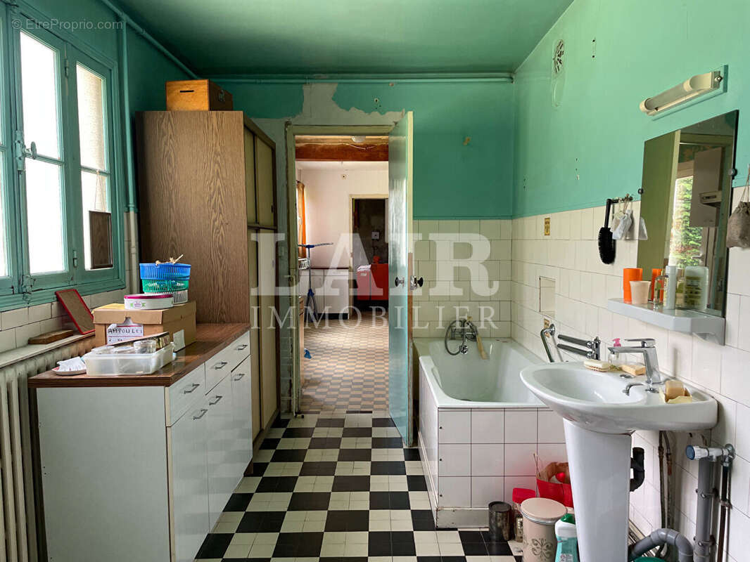 Maison à MAUVES-SUR-HUISNE