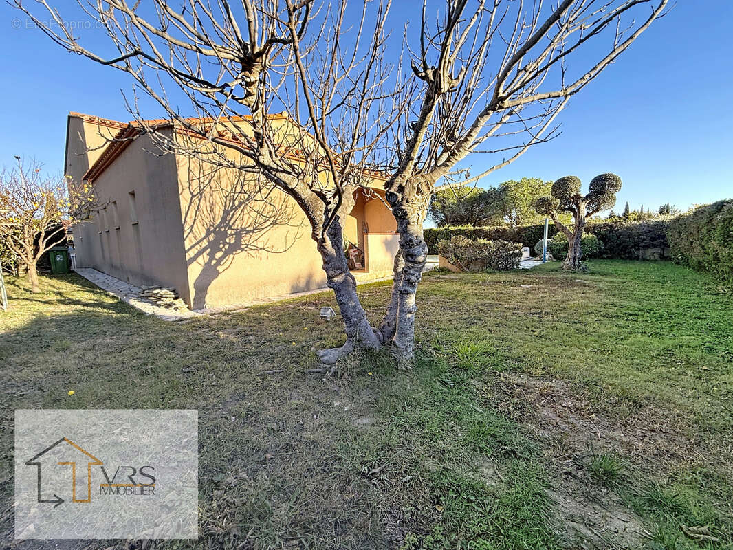 Maison à SAINT-ESTEVE