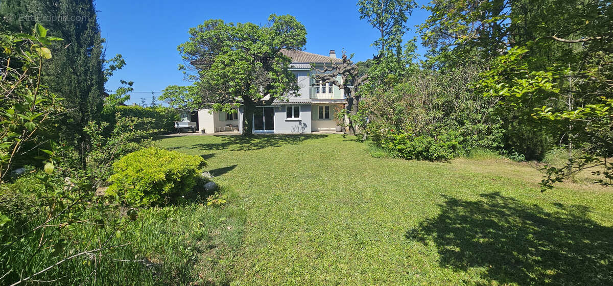 Maison à PORTES-LES-VALENCE