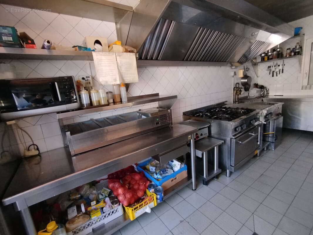 A vendre 349 000 euros une grande Brasserie, Tabac, PMU, FDJ, restaurant située dans un quartier en expansion - photo 16
