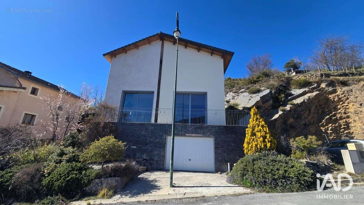Maison 113 m² à Rimplas  - photo 4