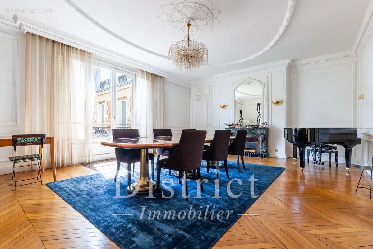 Wagram/Ampère. Appartement de réception de 373m². Très beaux volumes! - photo 5