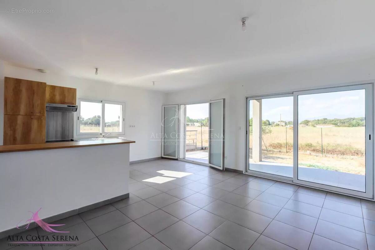 Maison t3 proche de la mer - photo 3