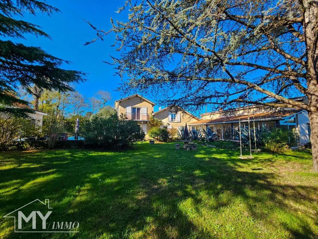 Maison à SAINT-AVIT-SAINT-NAZAIRE