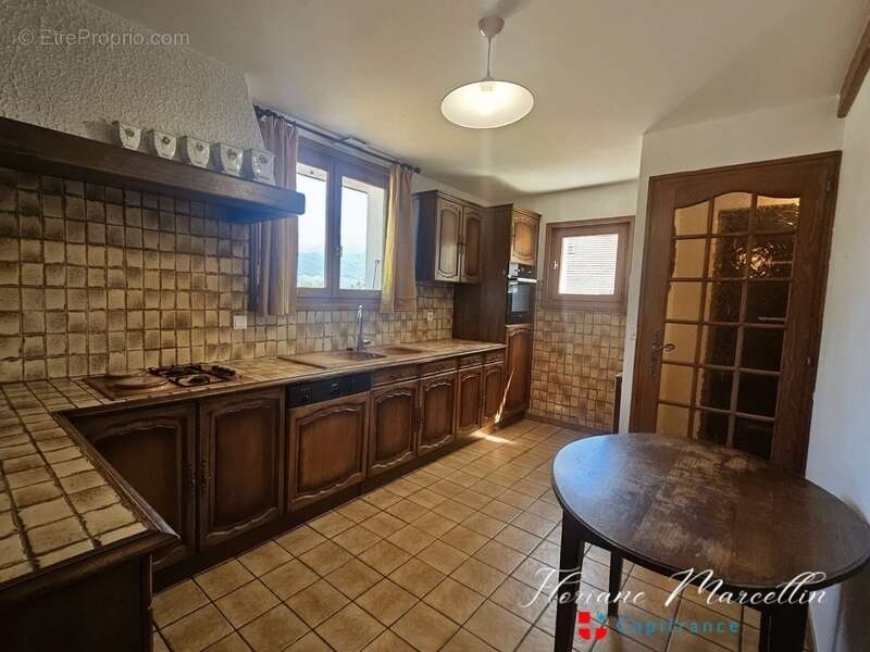 Maison avec 2 appartements indépendants - VOUGY (74) - photo 11