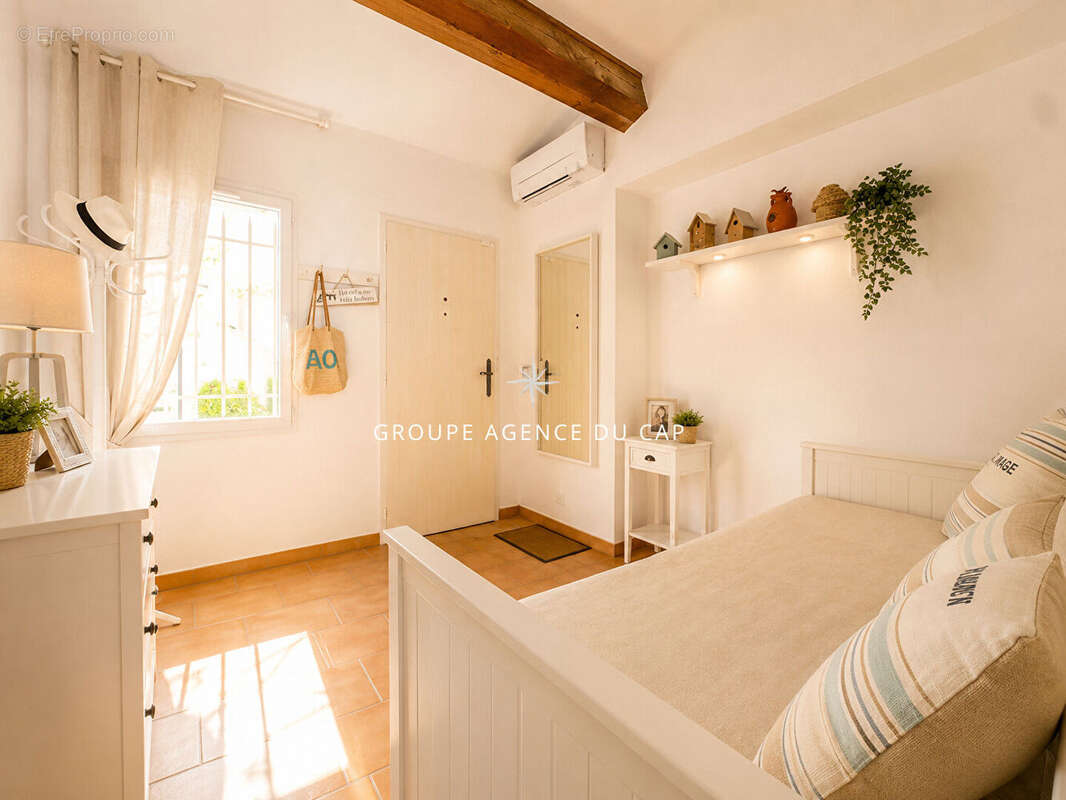 A vendre villa vue mer de plain pied aux issambres de 111m² avec 3 chambres piscine et garage - photo 7