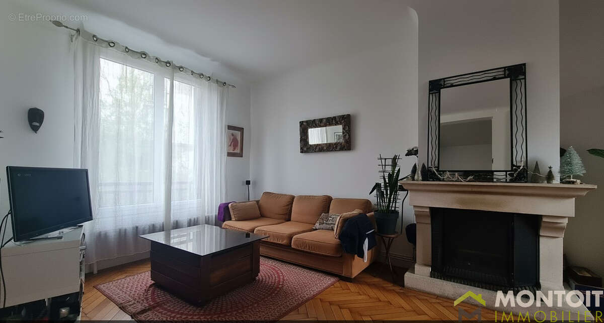 Maison à THIAIS