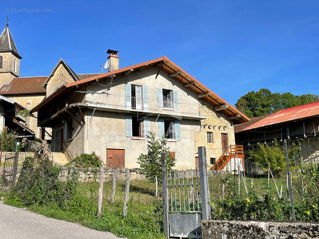 Maison à SAINT-RAMBERT-EN-BUGEY