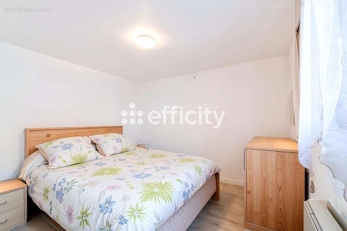 Maison à VILLENEUVE-LE-ROI