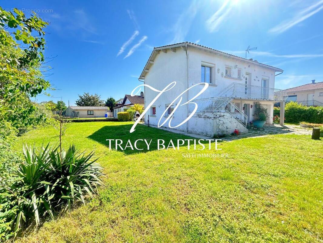 Photo 1 - Maison à NOHIC