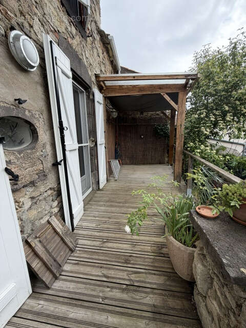 Maison à COMBRONDE