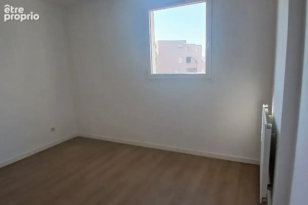LE RENOIR E02520046L T4-250 000 € - photo 20