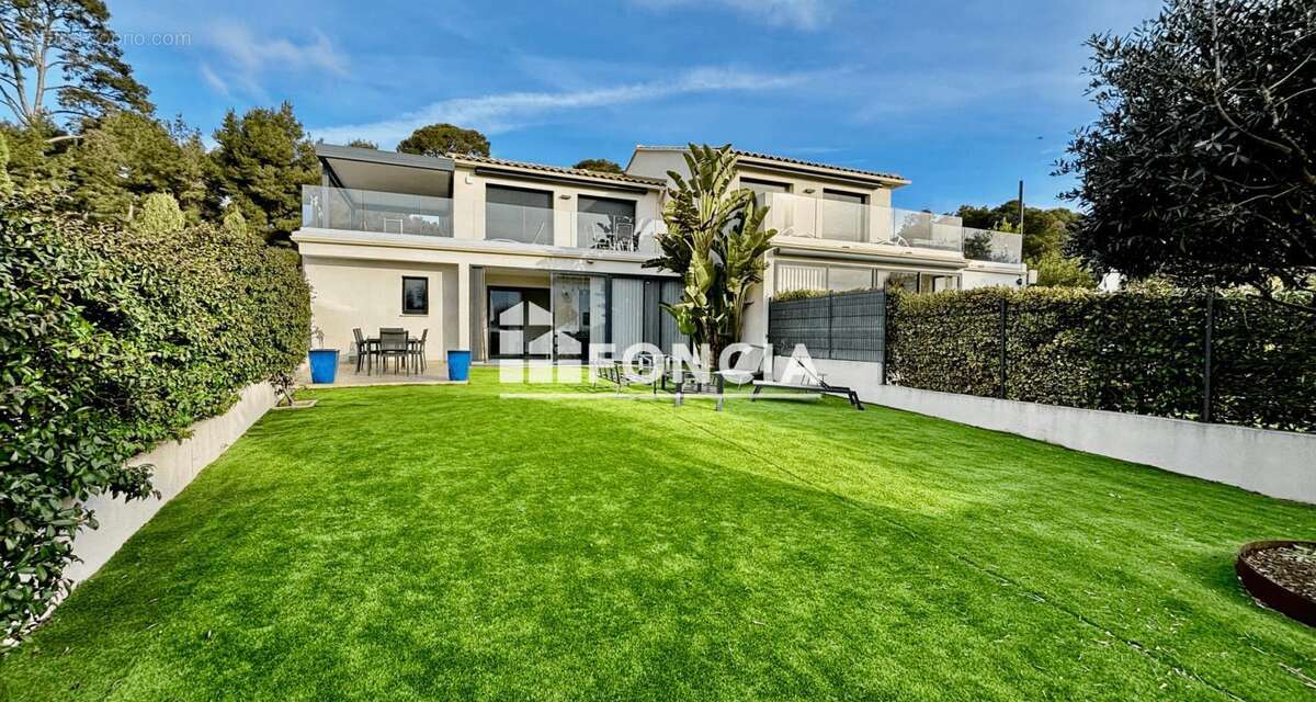 Appartement à SANARY-SUR-MER