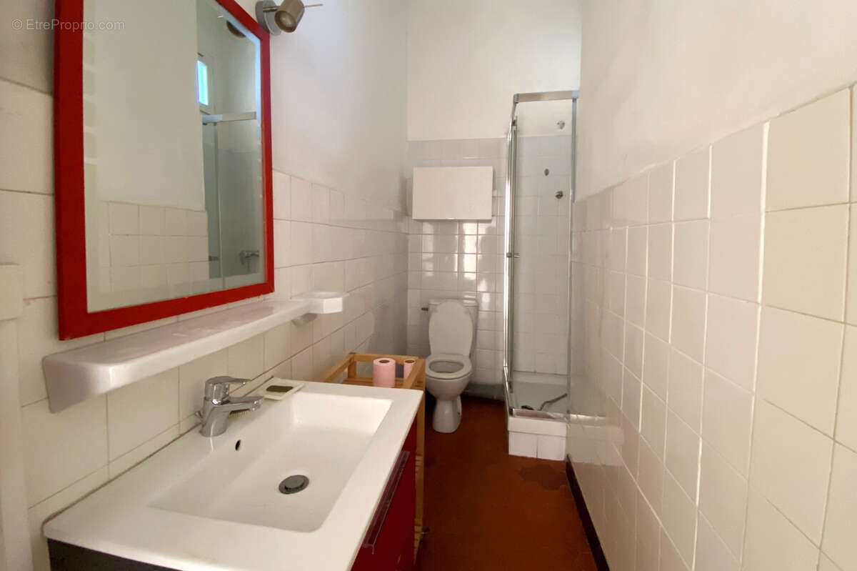 Appartement à MARSEILLE-6E