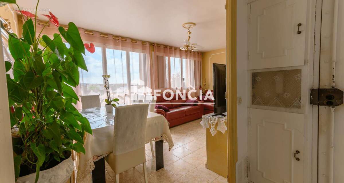 Appartement à NEUILLY-SUR-MARNE