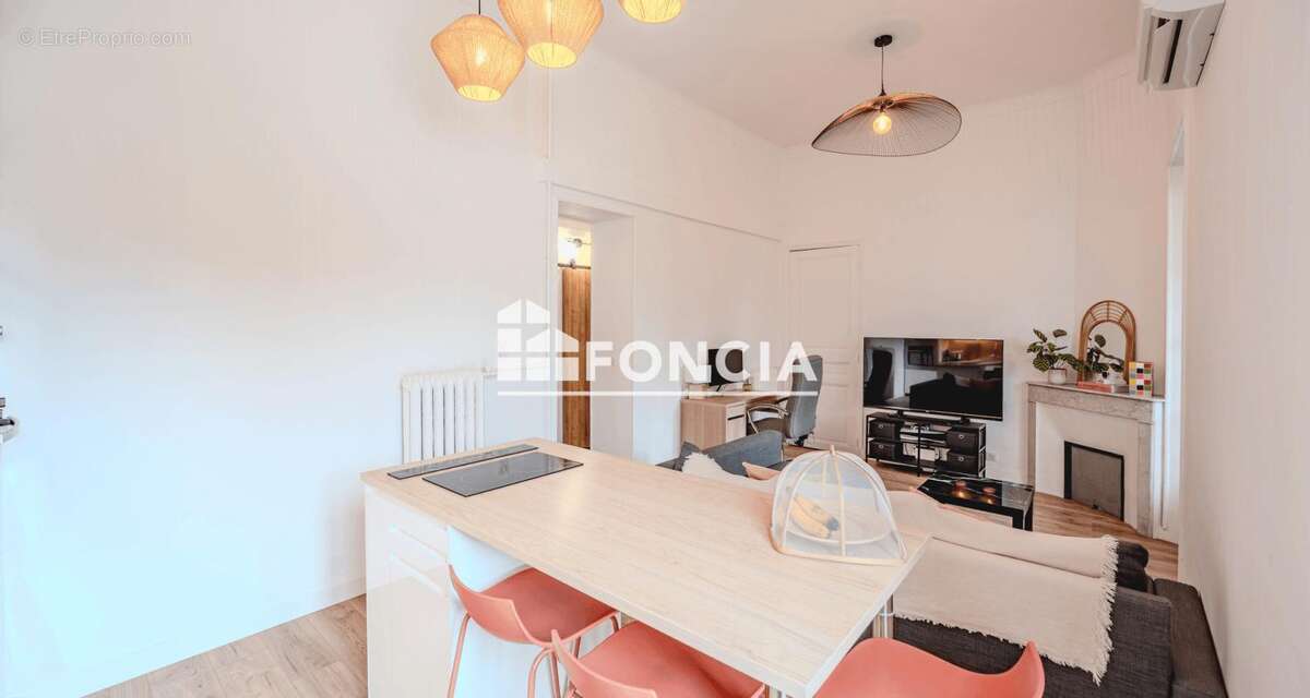 T2 renove avec terrasse - photo 6