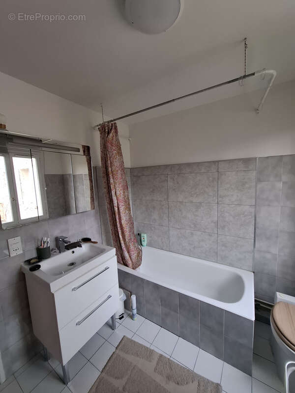 Appartement à HOUILLES