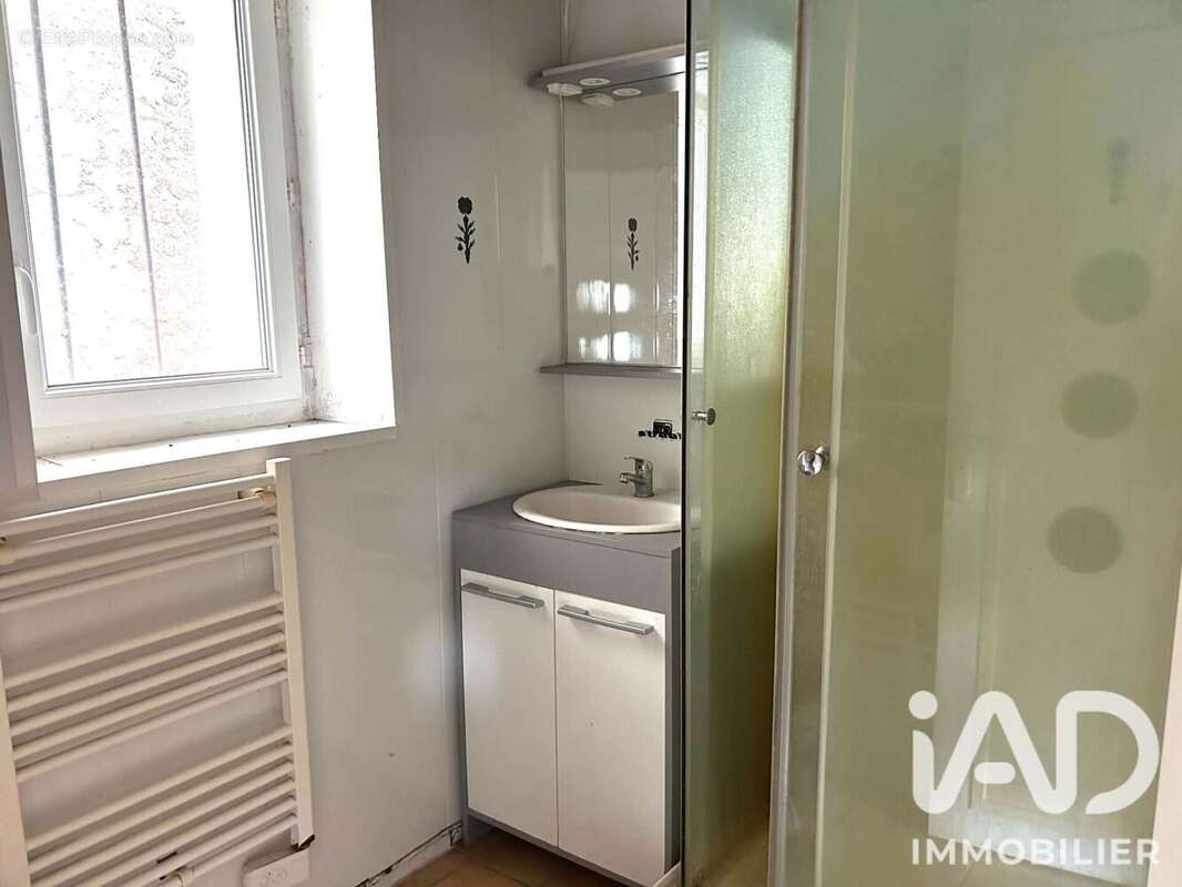Appartement 133 m² à Diou  - photo 9