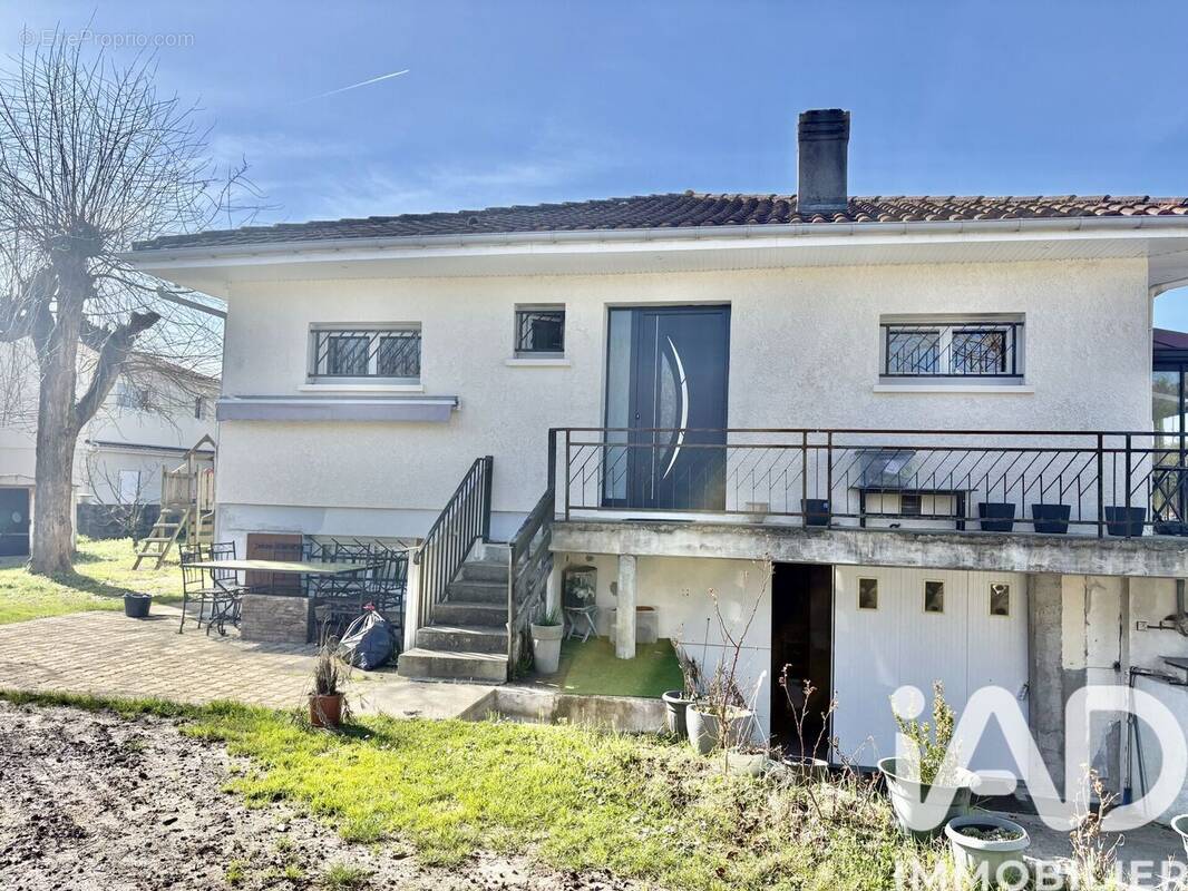 Photo 1 - Maison à LE TAILLAN-MEDOC