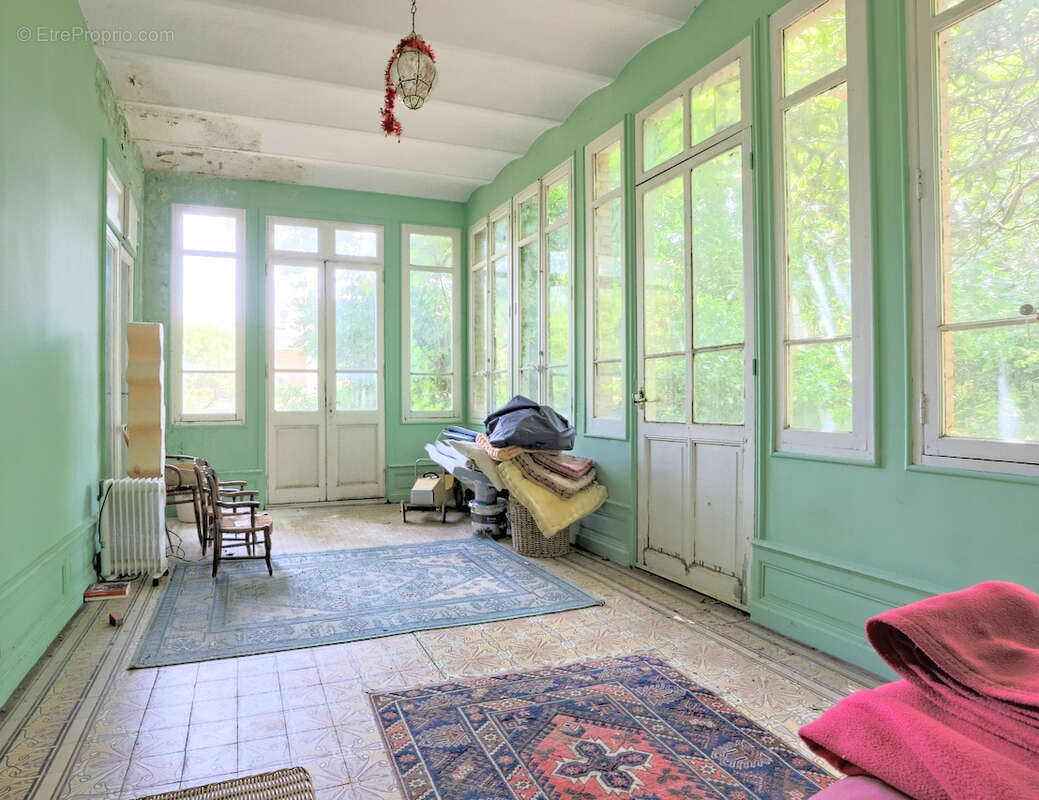 Maison à LA VALETTE-DU-VAR