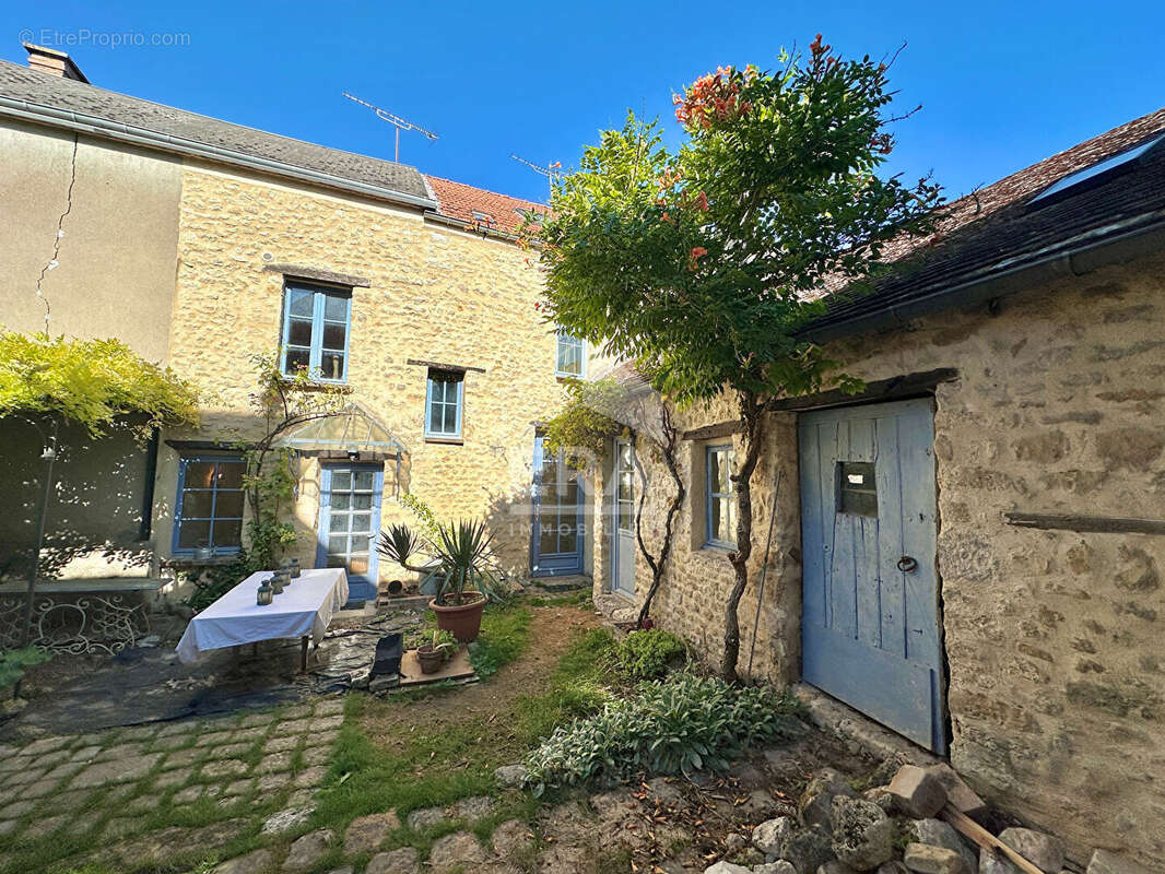 Maison à PUISEAUX