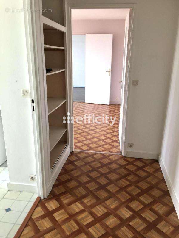 Appartement à ROMAINVILLE