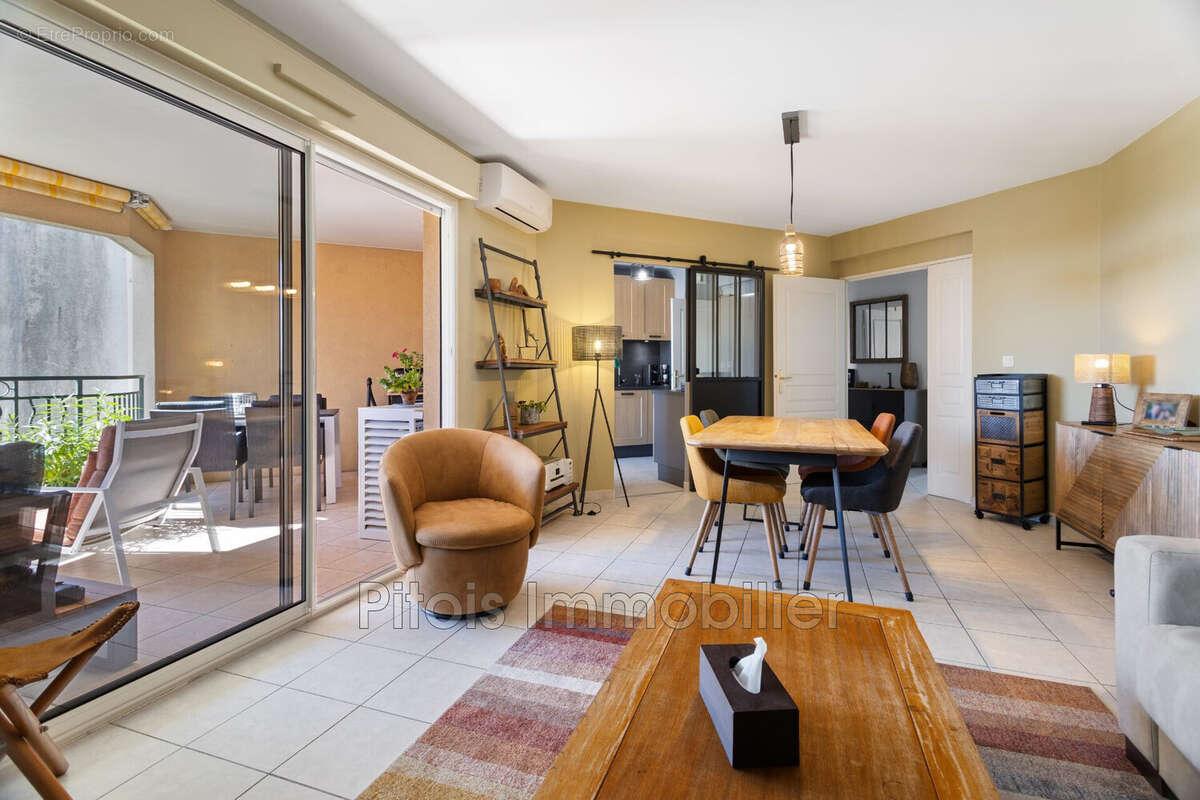 Appartement 67 m² à Antibes  - photo 4