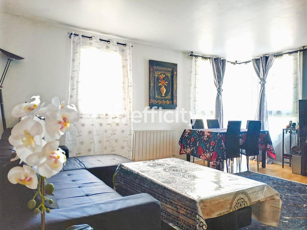 Appartement à ELANCOURT