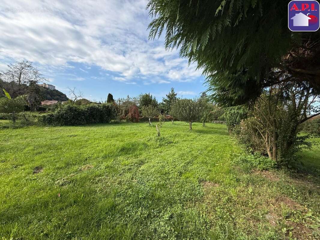 Maison à PRAT-BONREPAUX