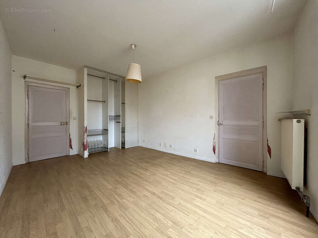 Appartement à LUSIGNAN