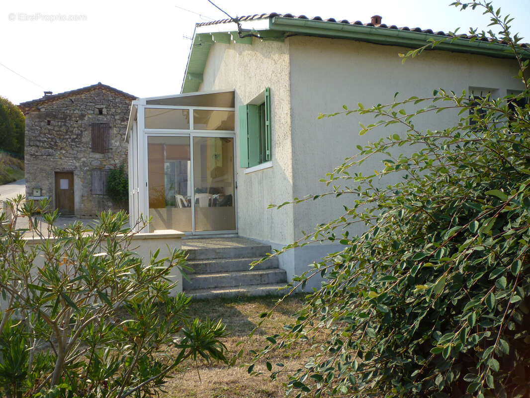 Maison à MONTAYRAL