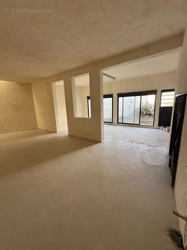 Appartement à MARSEILLE-12E