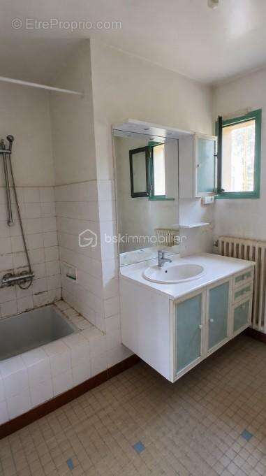 OFFRE ACCEPTEE - LE SOURN – Maison individuelle avec fort potentiel d'évolution – Terrain d'environ 800 m² - photo 10