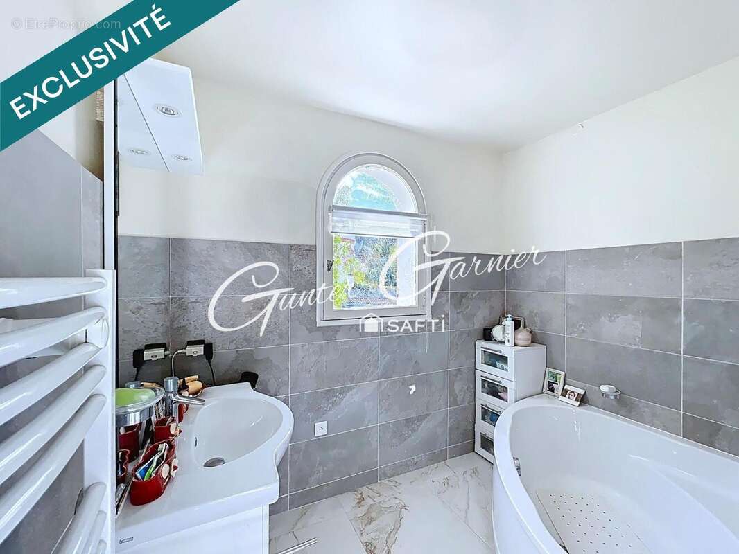 Photo 7 - Maison à LE LUC