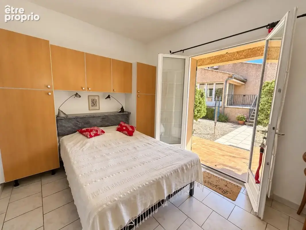 Maison 10 pièces 250 m² à vendre à Vallabrix (30700) - photo 8