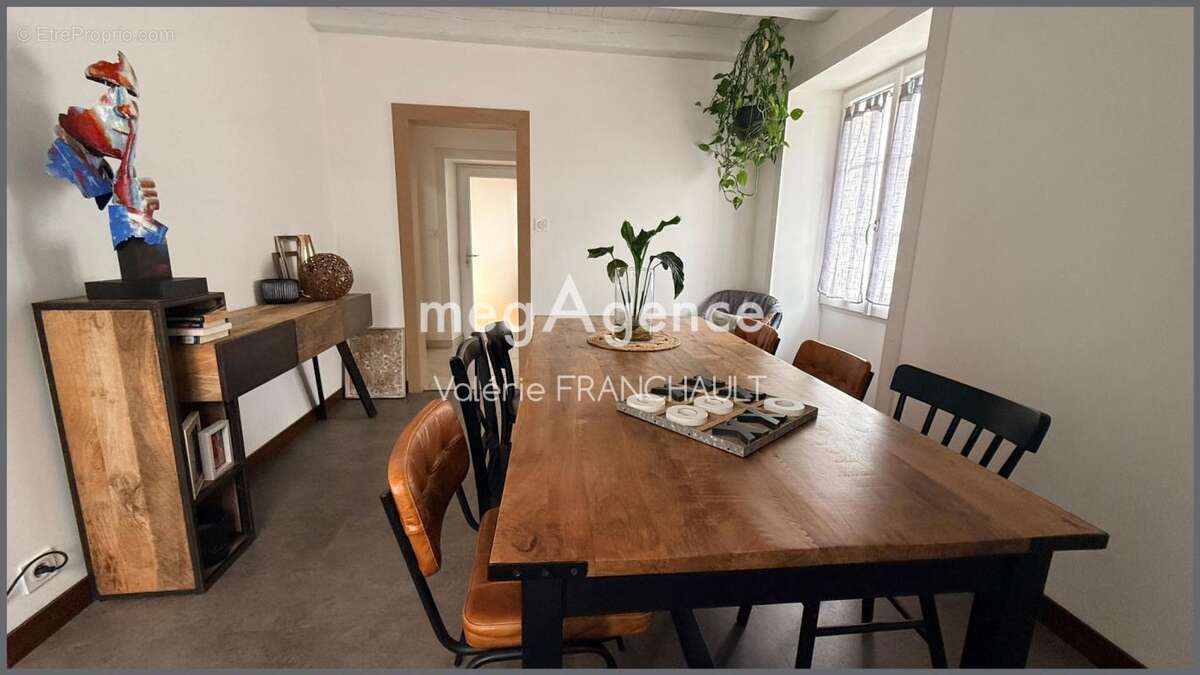 Maison à GRUES