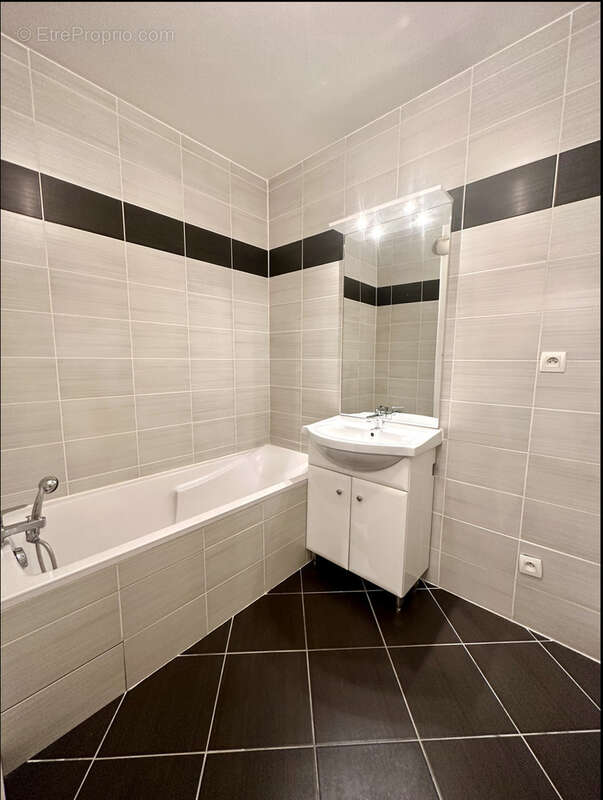 Appartement à OULLINS