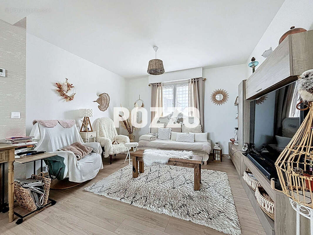 Maison à DONVILLE-LES-BAINS