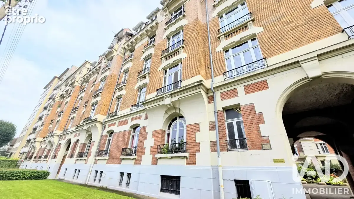 Photo 1 - Appartement à LAMBERSART