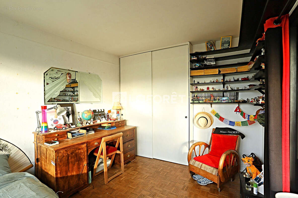 Appartement à PARIS-14E