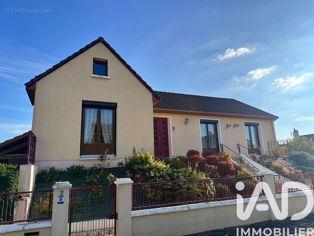 Photo 1 - Maison à RUAUDIN