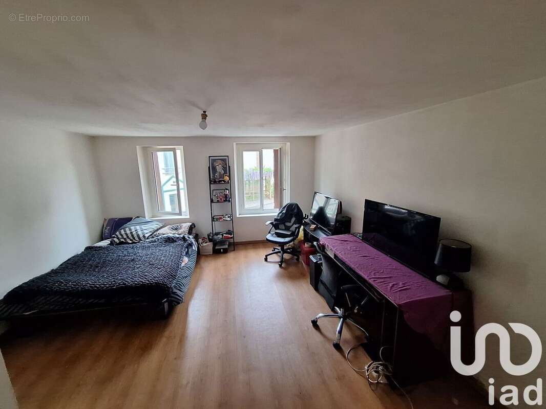 Maison 92 m² à Les Aspres  - photo 8
