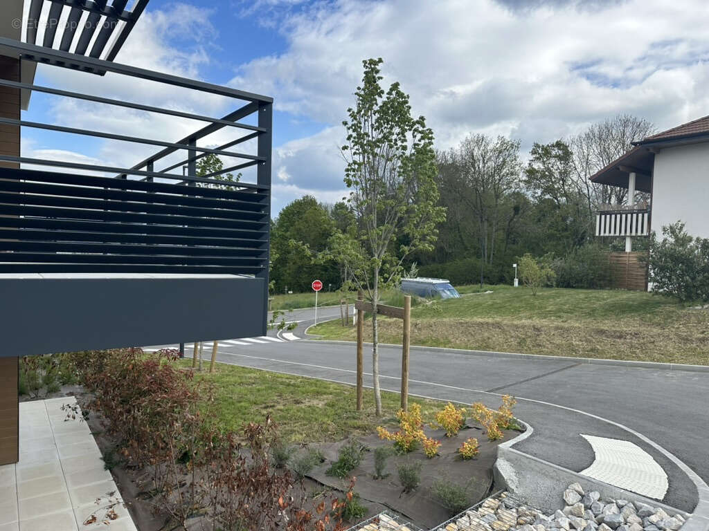 Appartement à REIGNIER