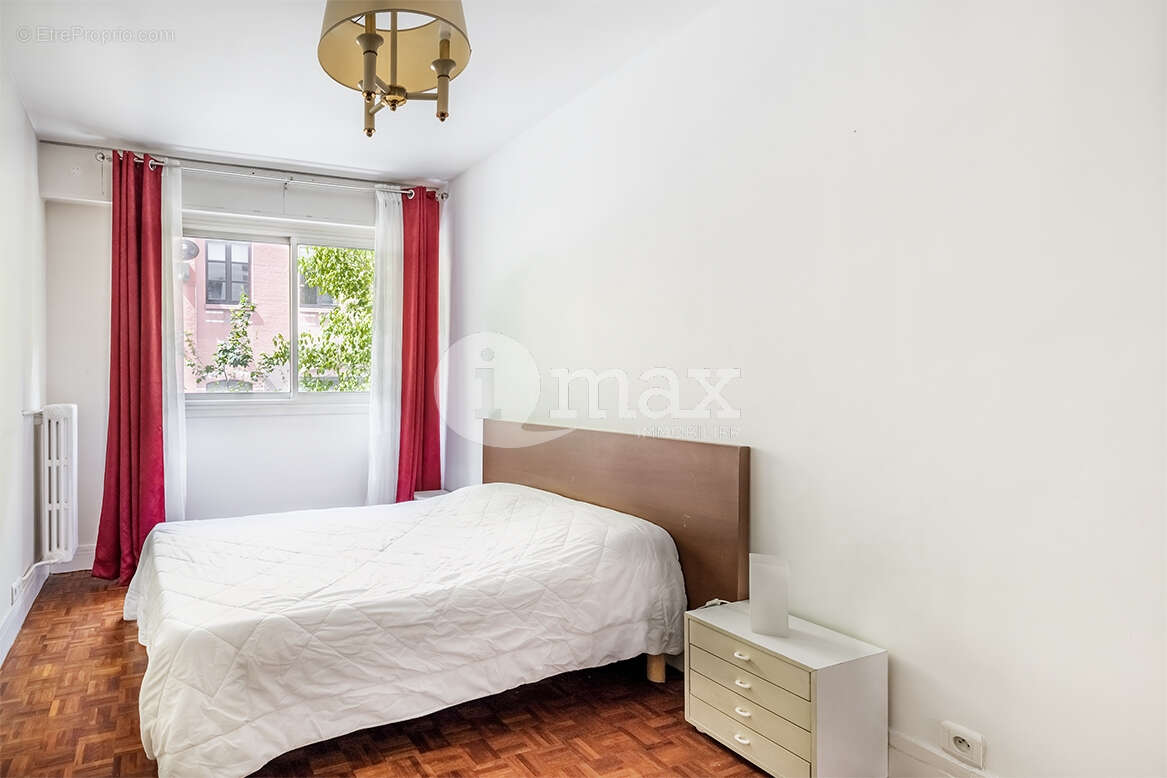 Appartement à LEVALLOIS-PERRET